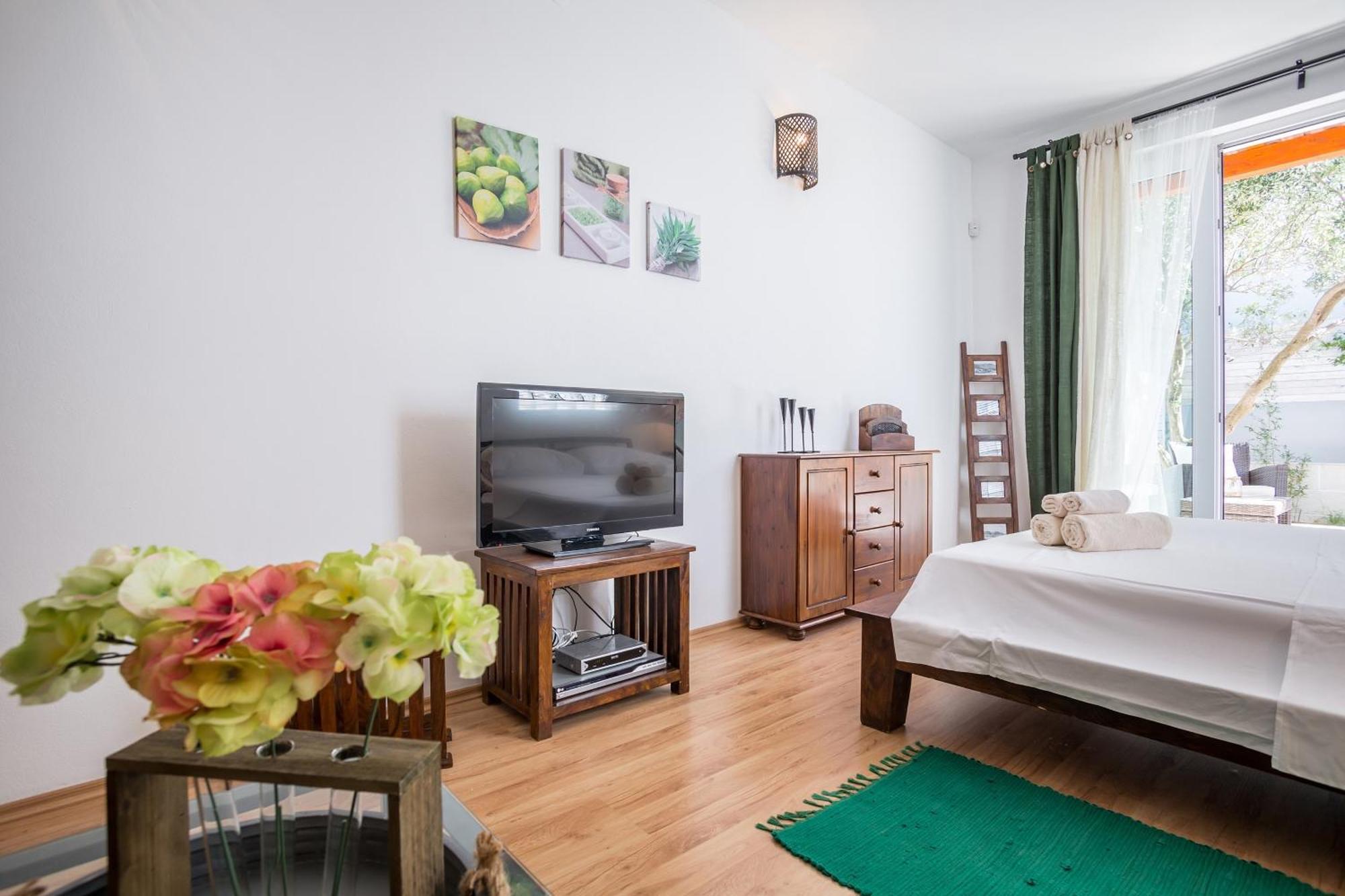 Zlatni Bol Apartments חדר תמונה