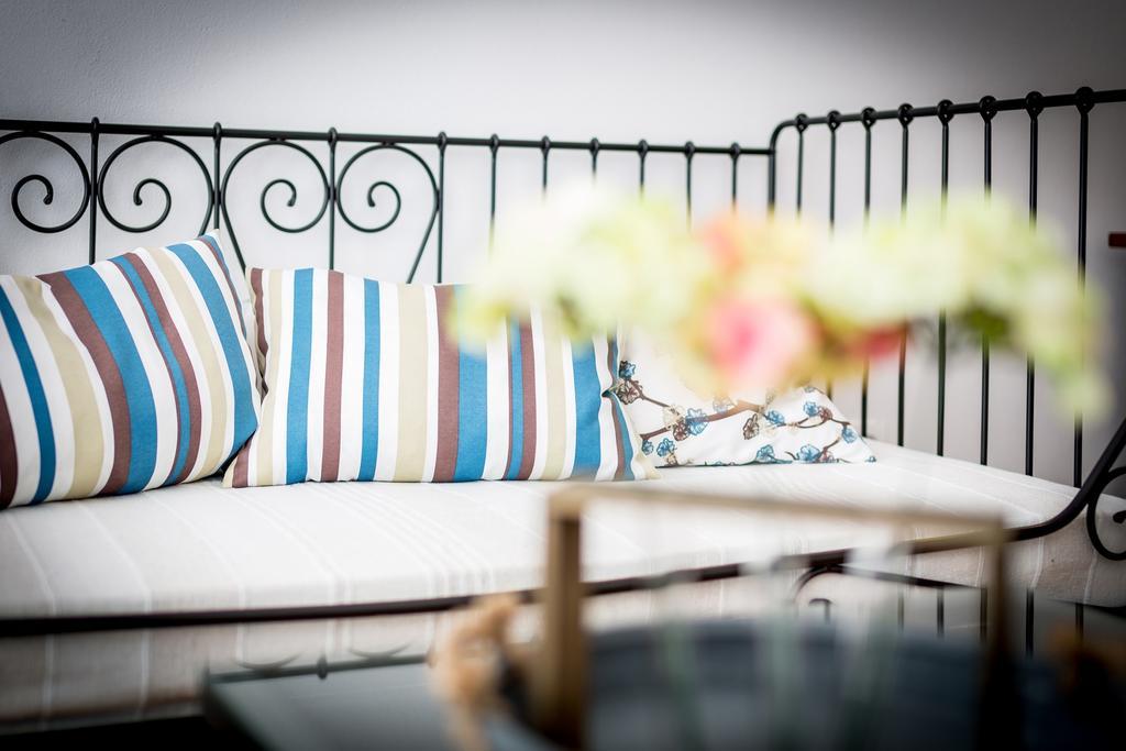 Zlatni Bol Apartments מראה חיצוני תמונה